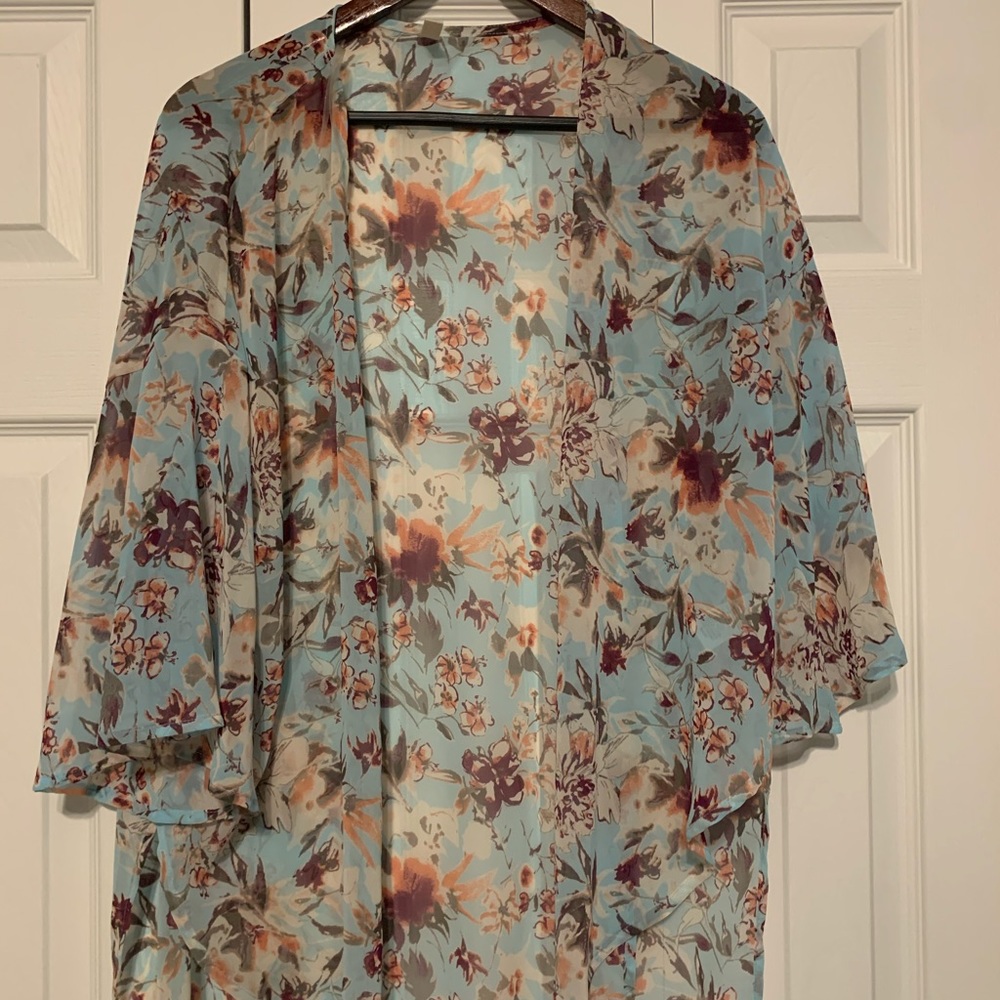 Pinkblush Women’s Floral Kimono Small